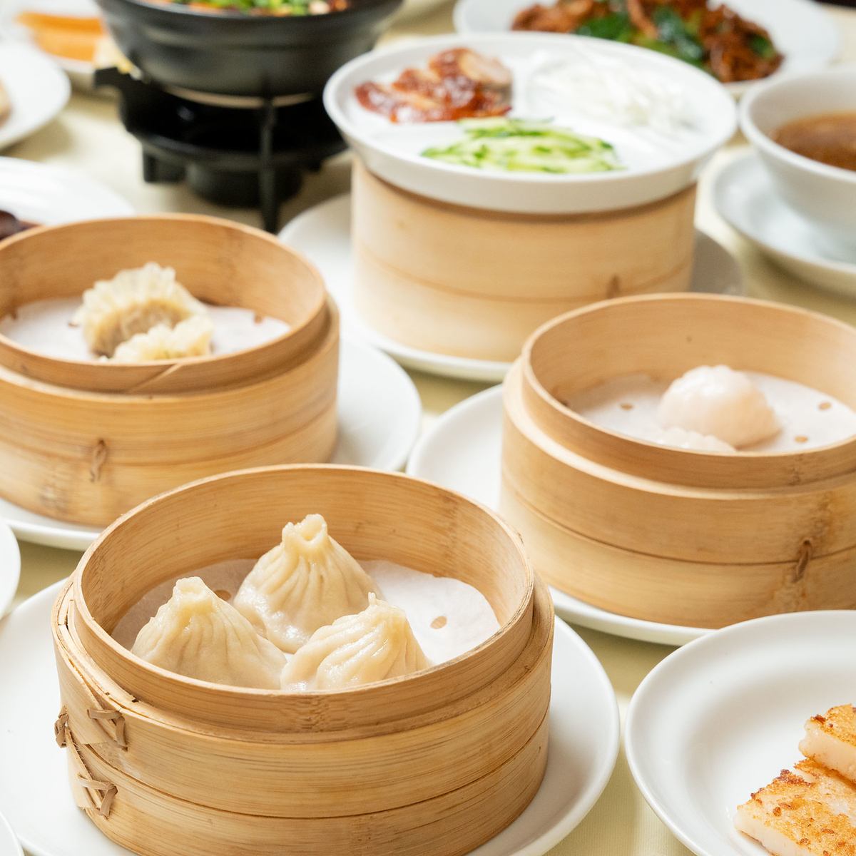 世界チャンピオンの焼き小龍包!中華街一の人気店です♪