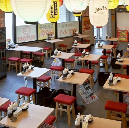 テーブルの移動も自由自在にできますので、あなたのお好みの空間を作り上げて思い出に残る宴会を是非♪