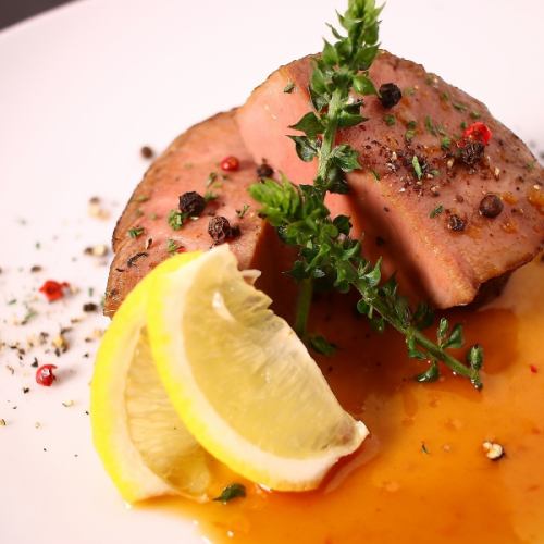 Special thick-sliced beef tongue steak