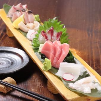 ”女性に人気！”海老と蓮根のさつま揚げや『飲み放題付』全10品【人気】コース※地酒5種含む