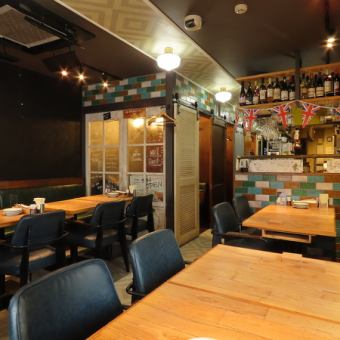 店内唯一の6人席！