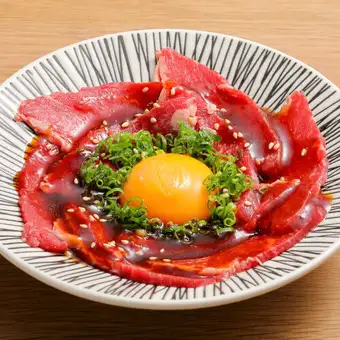 旨馬ユッケ