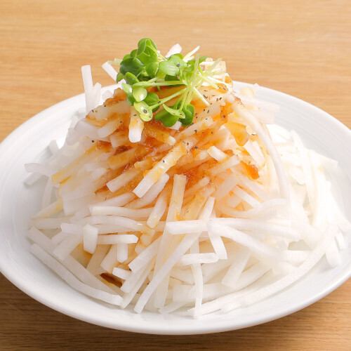 山盛り大根サラダ