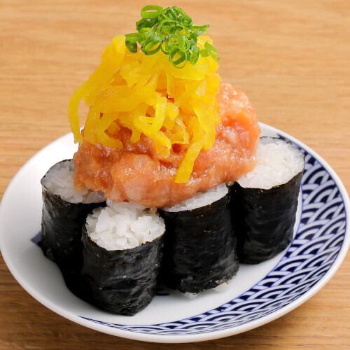アテ巻きネギトロと沢庵