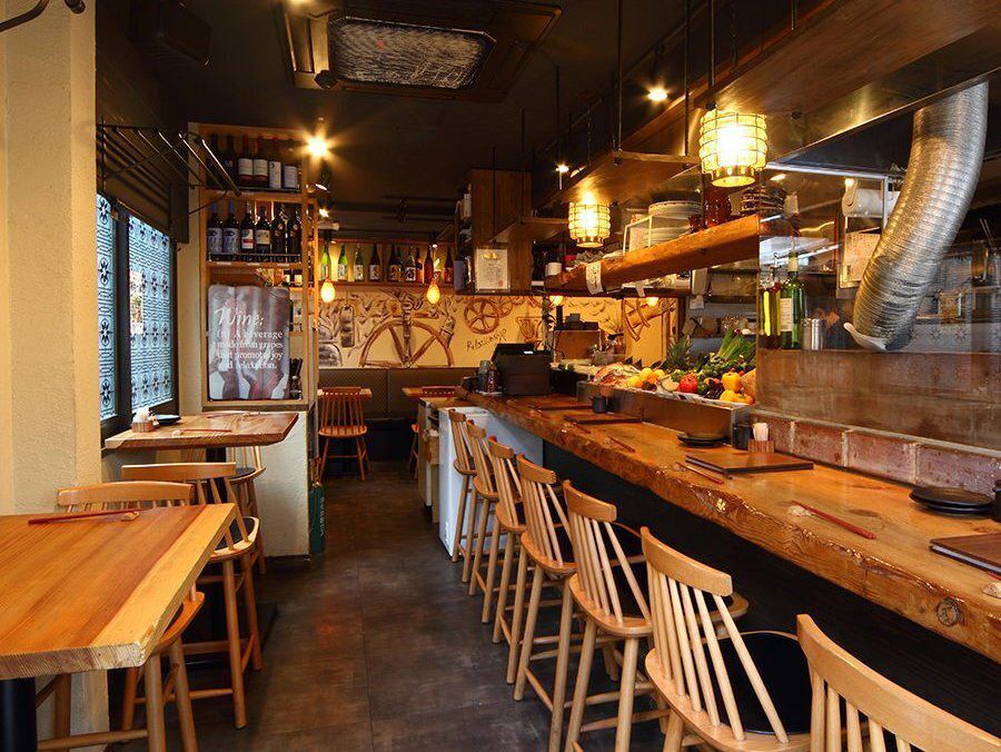 Enjoy a stylish space and atmosphere! Great for dates and anniversaries ♪