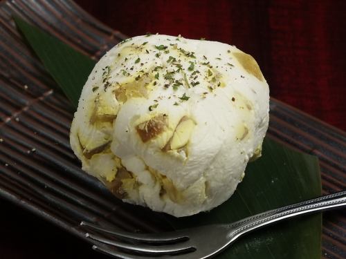 Cream cheese and Iburi-gakko