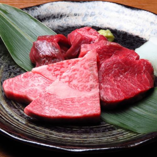 プロが厳選！上質な厚切り肉を是非盛り合わせで◎