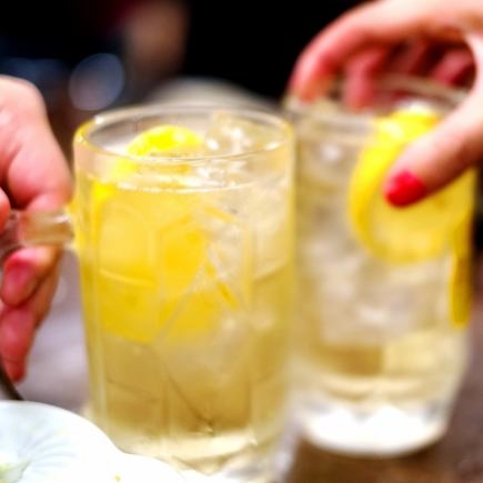 【낮이나 밤에도 언제든지 이용 OK!】일~목요일 한정!생맥주 포함★단품 음료 무제한 90분 통상 2380엔