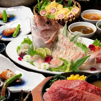 <120分钟畅饮套餐> 包括整条鲷鱼刺身和牛里脊牛排 [共8道菜] 4000日元（含税）