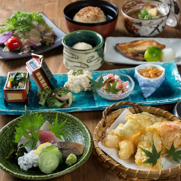 【各種コース料理ご用意しております◎】旬の食材をふんだんに使用したコース料理です♪