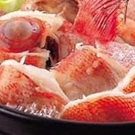 【2小時（最後點餐時間100分鐘）含無限暢飲】我們的首選推薦：Irori 特製近畿火鍋套餐 ◆ 5,500日圓（含稅）