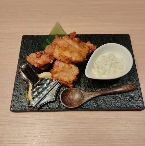 自家製タルタルのゐろりザンギ