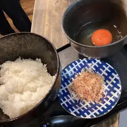 龍蛋蓋飯