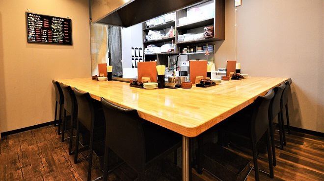 It is popular among regulars.A special counter seat where you can taste the realism from the iron plate in front of you and the recommended ingredients for the day.