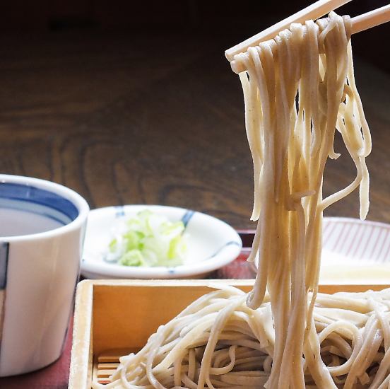 A restaurant where you can easily eat delicious homemade 100% buckwheat noodles, such as after sightseeing or at lunchtime♪