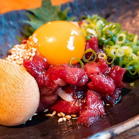 馬肉ユッケ