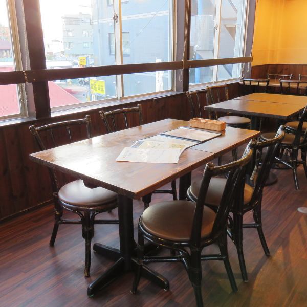 It can be used for various occasions such as large banquets and alumni associations! Why don't you enjoy your meal in a fashionable atmosphere? The popular, authentic kiln-baked pizza is recommended ◎