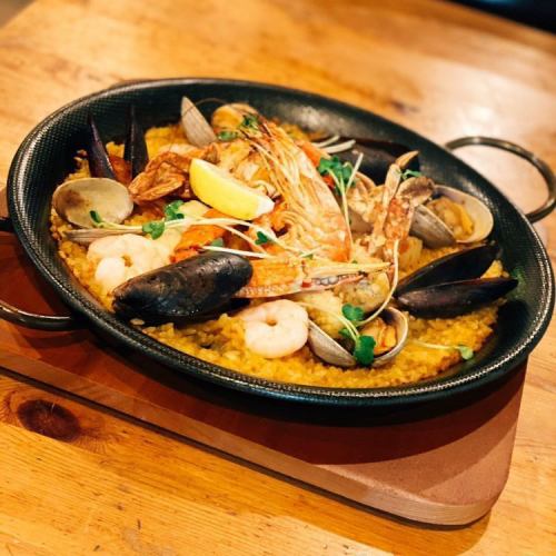 Soleman's specialty! Seafood paella