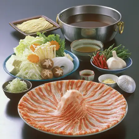  国産豚食べ放題3900円（黒豚ではございません）