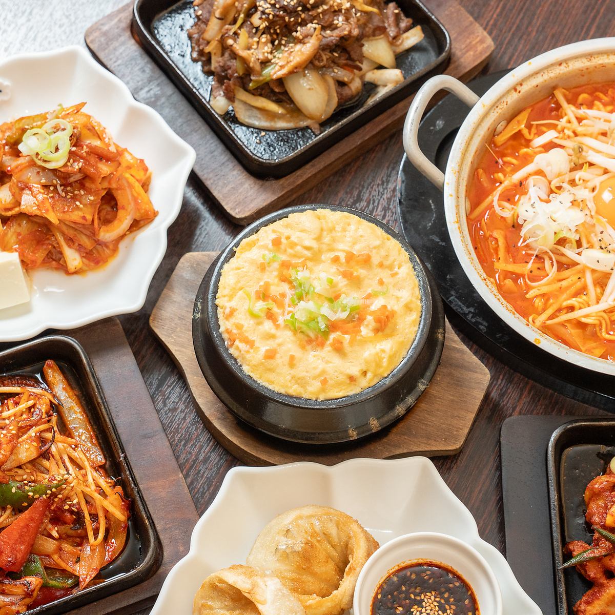 サムギョプサルや韓国料理満載のコースで、本場の味と雰囲気をたっぷり堪能♪