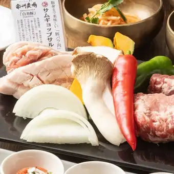 Thick-cut samgyeopsal (pork belly) 300g