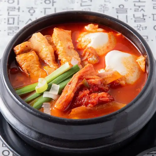 Pork and kimchi sundubu