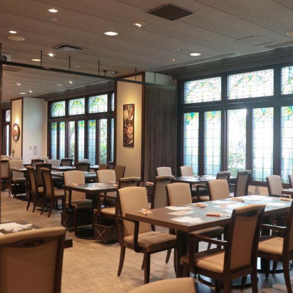 [Total number of seats: 66] The restaurant has been renovated to accommodate more customers than ever before, making it ideal for family gatherings and dinner parties.Please enjoy a relaxing moment.