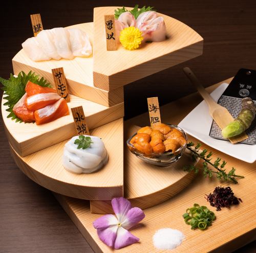Gorgeous! Assortment of fresh fish delivered directly from Hakodate and "saltwater sea urchin"!
