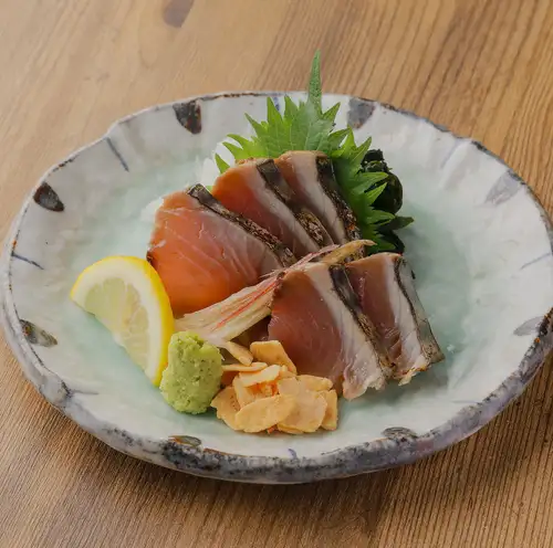 カツオ藁炙りさし