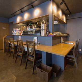 1 table for 6 people ◆Enjoy your meal and drink at your leisure.