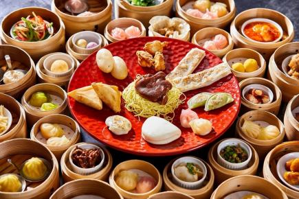 四月起 - 午餐【每週日供應】自助點心套餐:成人4500日元(含稅),小學生1900日元(含稅和服務費)