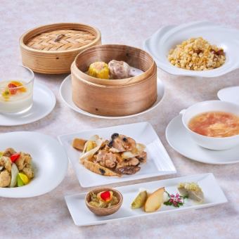 僅限午餐【享受每週更換的主菜♪】推薦午餐,共7道菜,3000日元(含稅和服務費)