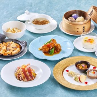 特色晚餐套餐(8道菜)¥6,800(含稅和服務費)