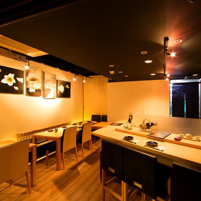 A stylish space with Instagrammable menu, making it a popular spot for girls' get-togethers