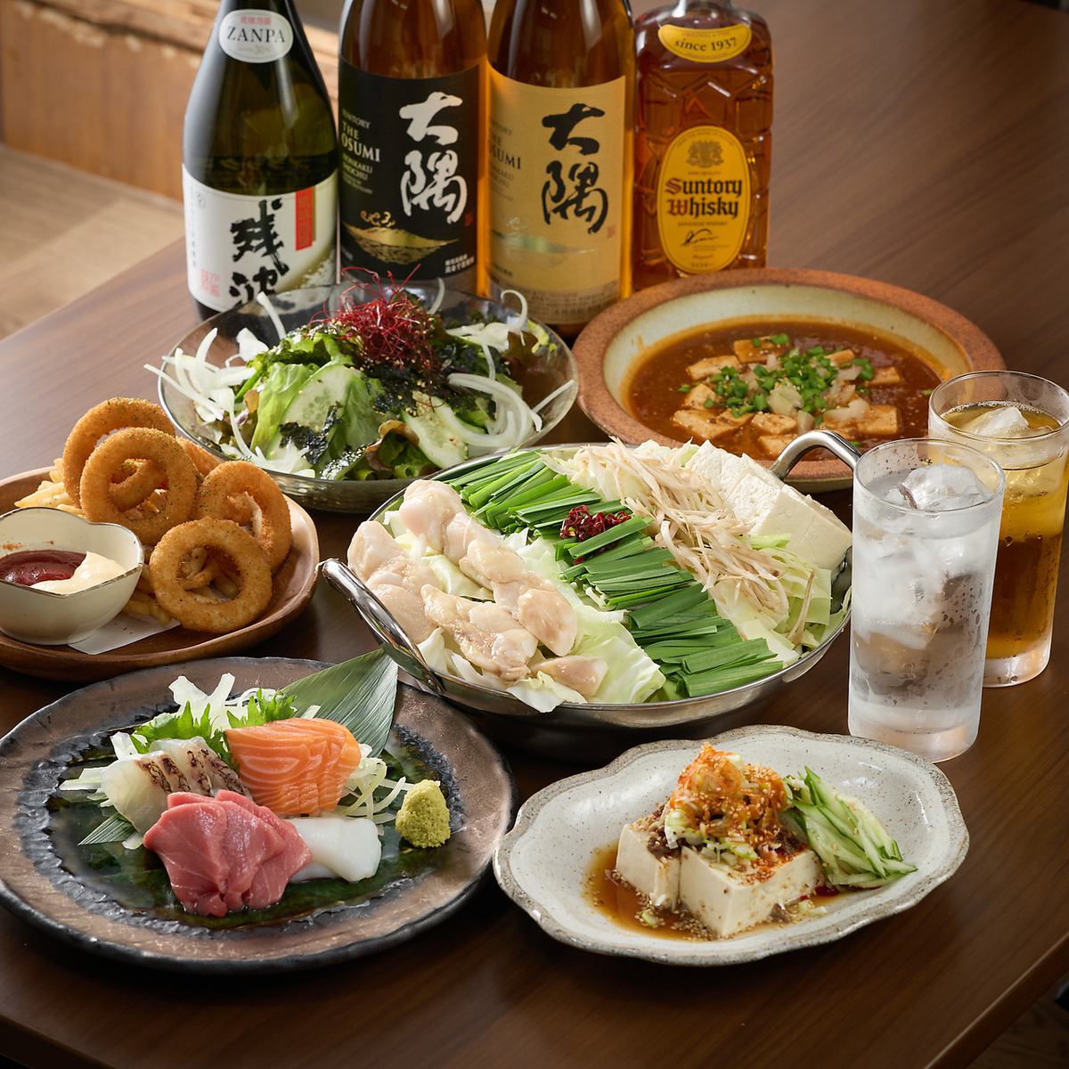 刺身や鍋料理を囲んで乾杯!団体貸切も可能な落ち着いた空間で至福のひと時を