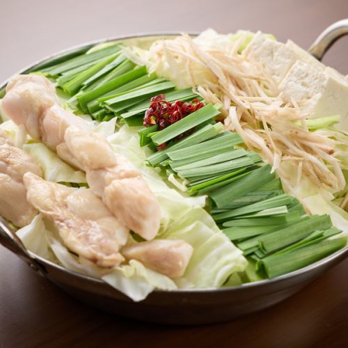 旨味が凝縮された自慢の鍋料理!