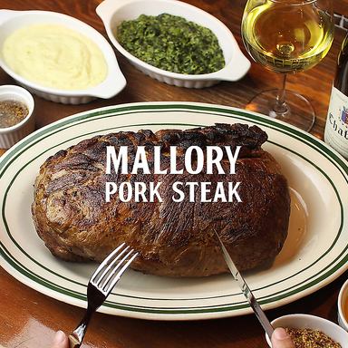 迫力満点の大きなお肉をリーズナブルに堪能♪ジューシーなポークステーキをご提供！