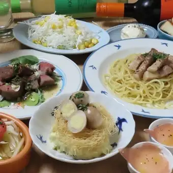 【当日注文OK】自慢のタンステーキやアヒージョなど全8品手軽に楽しむ 1650円(税込)