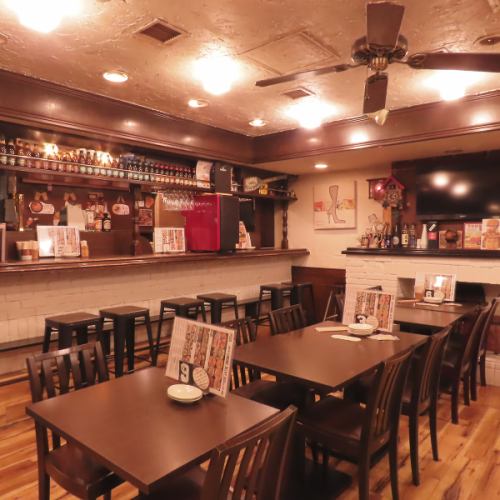 カジュアルに楽しむ石窯料理とお酒で笑顔溢れるひととき