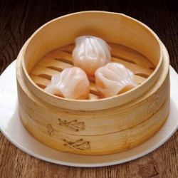 Plump shrimp dumplings