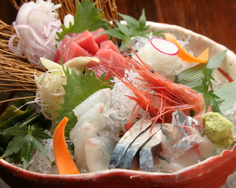 お造り盛り合わせ！品質と鮮度を大事に提供させて頂きます！