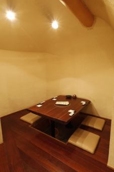 Available for up to 6 people, digging seats for entertainment, girls-only gatherings, and drinking parties.