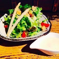 シーザーサラダ 温玉添え