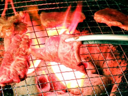 誕生日・記念日も焼肉モンスター！サプライズ、サポート致します