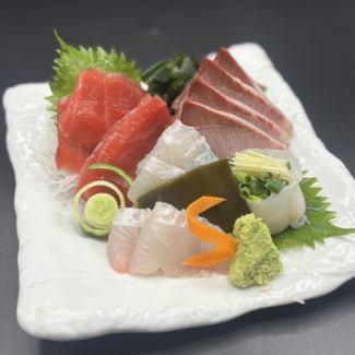 刺身盛り合わせ