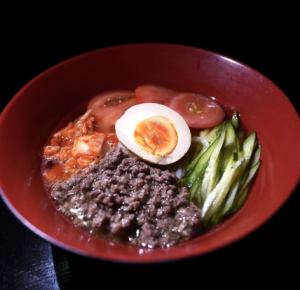 黒毛和牛のそぼろ冷麺