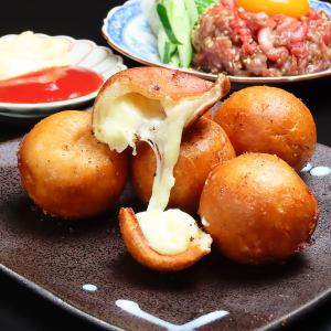 Cheese balls (3 pieces)