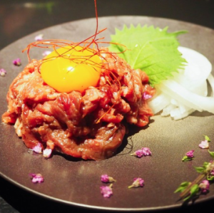 和牛の炙りユッケ【数量限定】