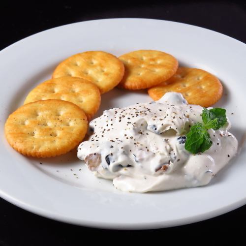 黒豆とマスカルポーネのカナッペ