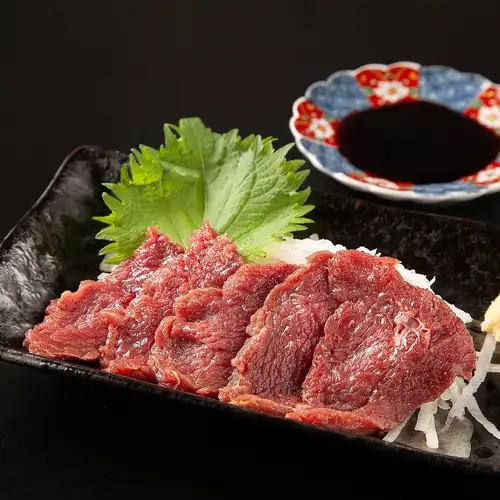 馬肉の刺し盛り